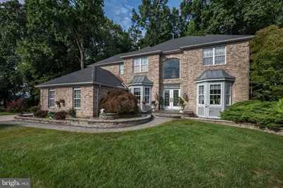 8 Wells Court, Hainesport, NJ 08036 - Photo 2