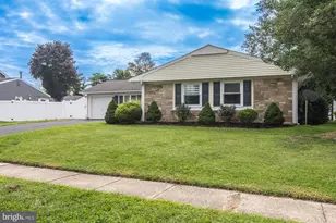 28 Gimble Ln, Willingboro, NJ 08046 - Photo 4