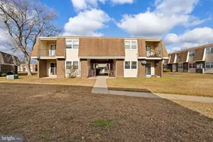 4 Florence Tollgate Pl, Florence, NJ 08518 - Photo 1