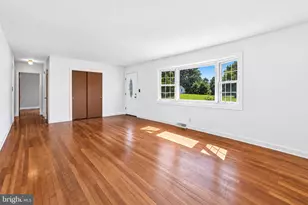 308 2nd St, Bordentown, NJ 08505 - Photo 4
