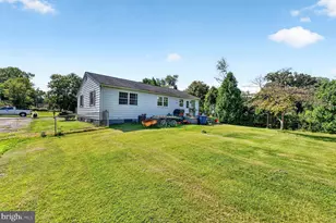 308 2nd St, Bordentown, NJ 08505 - Photo 24