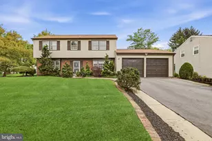 47 Neptune Ln, Willingboro, NJ 08046 - Photo 2