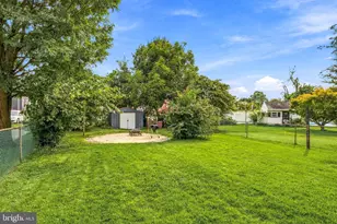 318 Conover St, Burlington, NJ 08016 - Photo 36