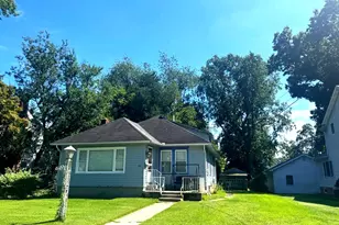 124 W Franklin Ave W, Edgewater Park, NJ 08010 - Photo 1