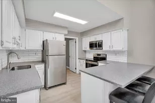 105 Berkshire Way, Marlton, NJ 08053 - Photo 6