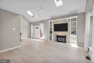 105 Berkshire Way, Marlton, NJ 08053 - Photo 4