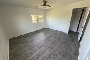 224 Union St, Bordentown, NJ 08505 - Photo 2