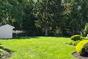 35 Northampton Dr, Willingboro, NJ 08046 - Photo 24