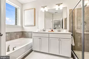 12 Sullivan Wy, Marlton, NJ 08053 - Photo 4