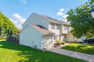 7 Norfolk Ct, Bordentown, NJ 08505 - Photo 2