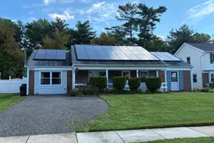 18 Glover Ln, Willingboro, NJ 08046 - Photo 2