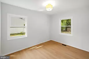 21 Glenview Ln, Willingboro, NJ 08046 - Photo 18