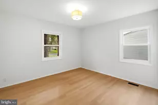 21 Glenview Ln, Willingboro, NJ 08046 - Photo 16
