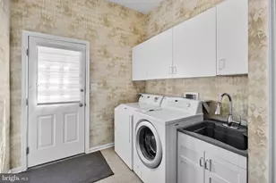 1 Lucas Ct, Mount Laurel, NJ 08054 - Photo 24
