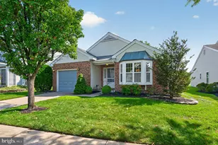 157 Indigo Dr, Mount Laurel, NJ 08054 - Photo 1