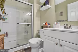 54 W Bluebell Ln, Mount Laurel, NJ 08054 - Photo 16