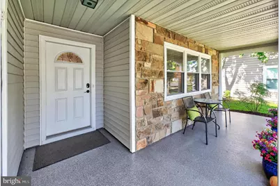37 Chelsea Place, Southampton, NJ 08088 - Photo 2