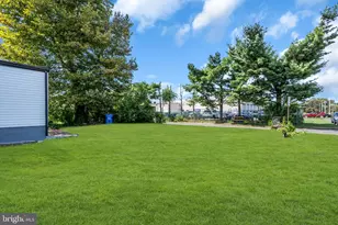 33 Morris Ave, Burlington, NJ 08016 - Photo 24