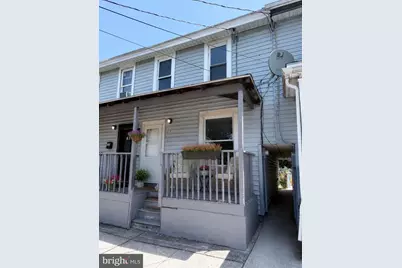 517 Linden Avenue, Burlington, NJ 08016 - Photo 2
