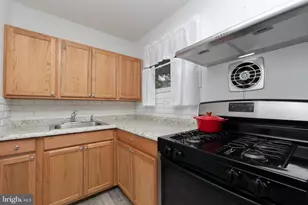 16 Holly Blvd, Southampton, NJ 08088 - Photo 6