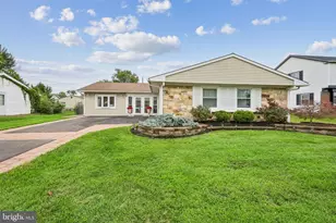 15 Gimble Ln, Willingboro, NJ 08046 - Photo 2