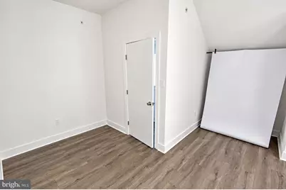 211 E Union Street, Burlington, NJ 08016 - Photo 12