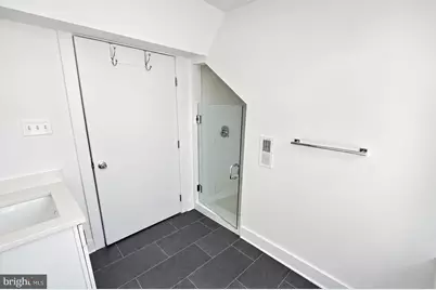 211 E Union Street, Burlington, NJ 08016 - Photo 10
