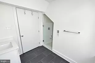 211 E Union St, Burlington, NJ 08016 - Photo 10