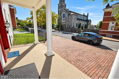 211 E Union Street, Burlington, NJ 08016 - Photo 2