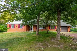 12 N Lakeside Dr W, Medford, NJ 08055 - Photo 1