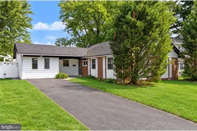 46 Hawthorne Lane, Willingboro, NJ 08046 - Photo 1