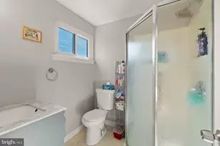 1 Longwood Dr, Burlington, NJ 08016 - Photo 22