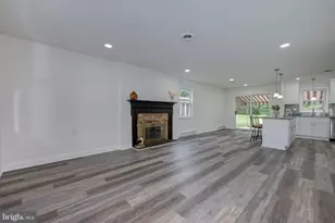 130 Dorchester Dr, Southampton, NJ 08088 - Photo 2