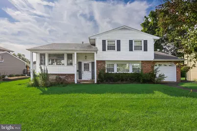 32 Suburban Blvd, Delran, NJ 08075 - Photo 1