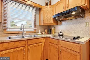 71 Medford Ln, Willingboro, NJ 08046 - Photo 10