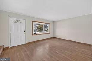 50 Raeburn Ln, Willingborough, NJ 08046 - Photo 2