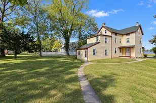 310 Front St, Beverly, NJ 08010 - Photo 4