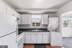10 Florence Tollgate Pl, Florence, NJ 08518 - Photo 12