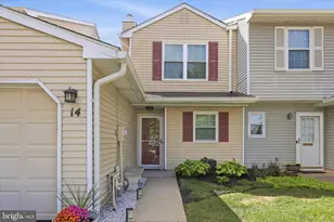 14 Hattaras Ct, Bordentown, NJ 08505 - Photo 1