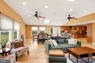 818 Hilltop Rd, Cinnaminson, NJ 08077 - Photo 8