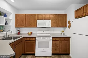42 Peppergrass Dr N, Mount Laurel, NJ 08054 - Photo 14