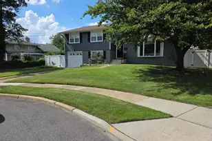 410 Taft Pl, Beverly, NJ 08010 - Photo 1