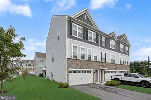 73 Sister's Farmstead Rd, Mount Laurel, NJ 08054 - Photo 2