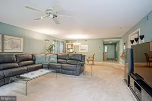 220 N Plymouth Ct, Southampton, NJ 08088 - Photo 8