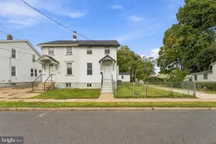 825 W 3rd St, Florence, NJ 08518 - Photo 1