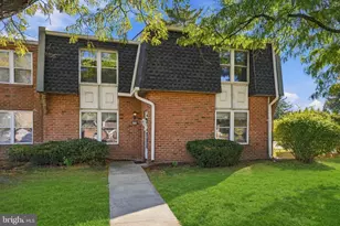 2016 Harbour Dr E, Palmyra, NJ 08065 - Photo 1