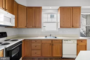 64 Lowell Dr, Marlton, NJ 08053 - Photo 8