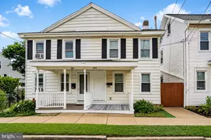 443 Wood St, Burlington, NJ 08016 - Photo 1