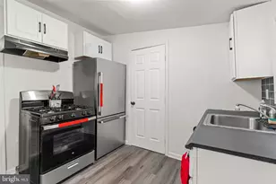 443 Wood St, Burlington, NJ 08016 - Photo 6