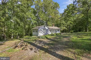 808 Oak Knoll Ave, Southampton Twp, NJ 08088 - Photo 2